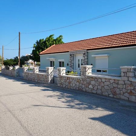יאליסוס Anastasia'S Garden House מראה חיצוני תמונה