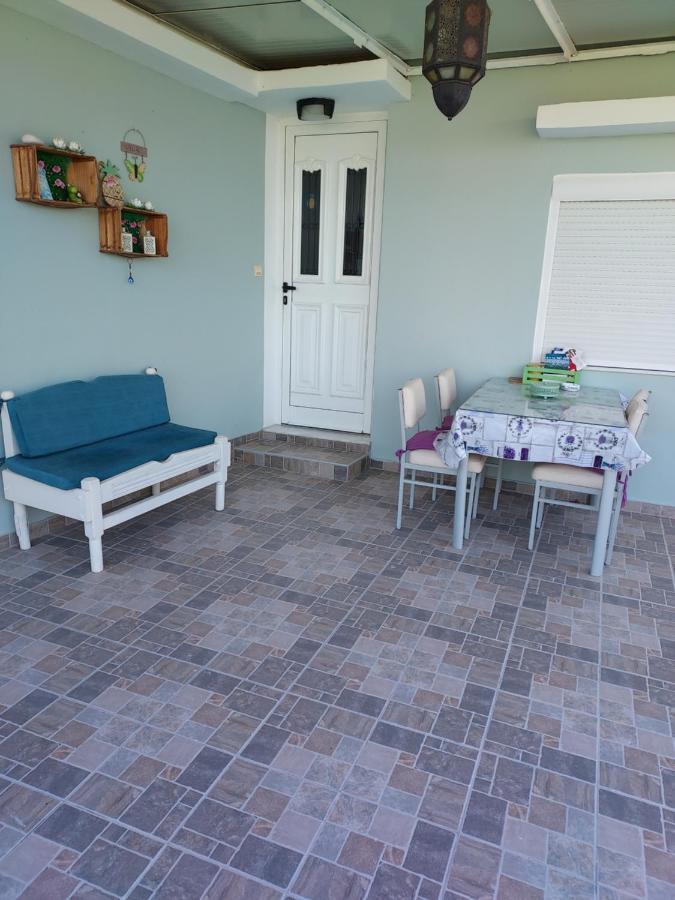 יאליסוס Anastasia'S Garden House מראה חיצוני תמונה
