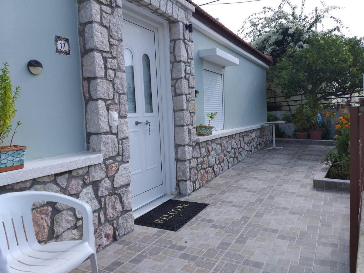 יאליסוס Anastasia'S Garden House מראה חיצוני תמונה