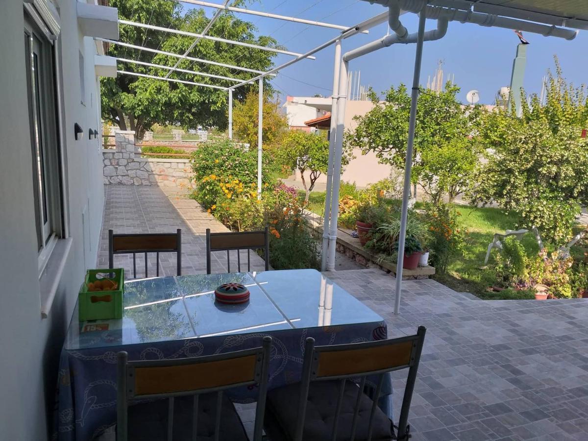יאליסוס Anastasia'S Garden House מראה חיצוני תמונה